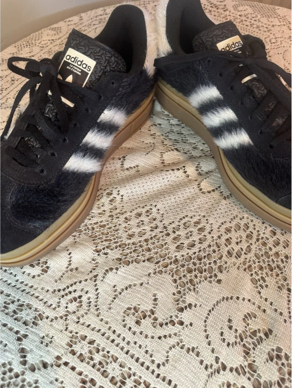 Adidas Gazelle Bold Furry Black/Cream Platform Sneakers JS3907 Womens 7.5
